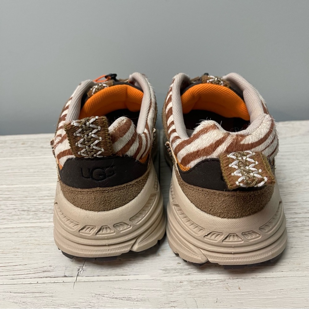 Stylish Brown Animal Print Women's Sneakers - Picture 5 of 7